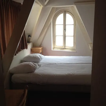 Hotel Budget Season Star Ámsterdam