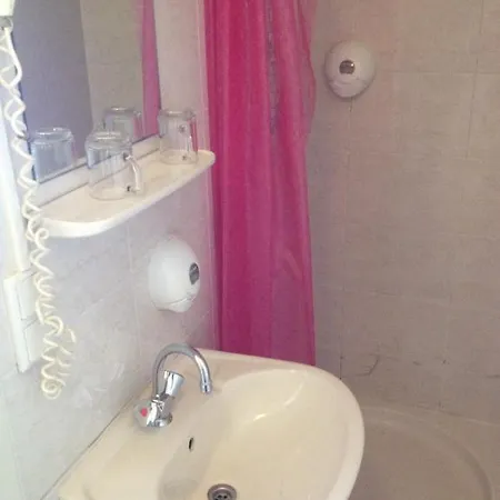 Budget Season Star Otel 4*